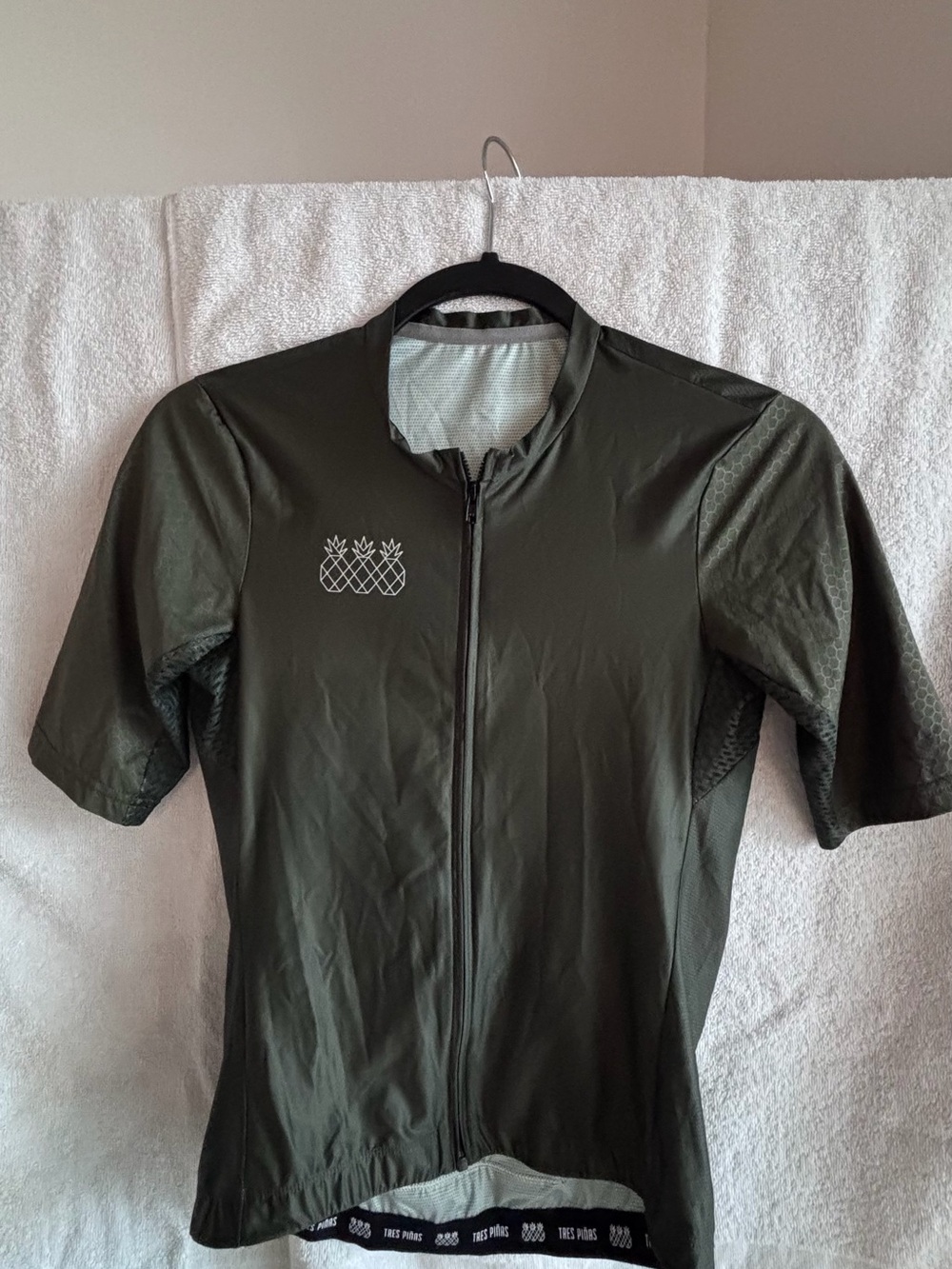 Olive Green Women's Short Sleeve Cycling Jersey with Pineapple Graphic